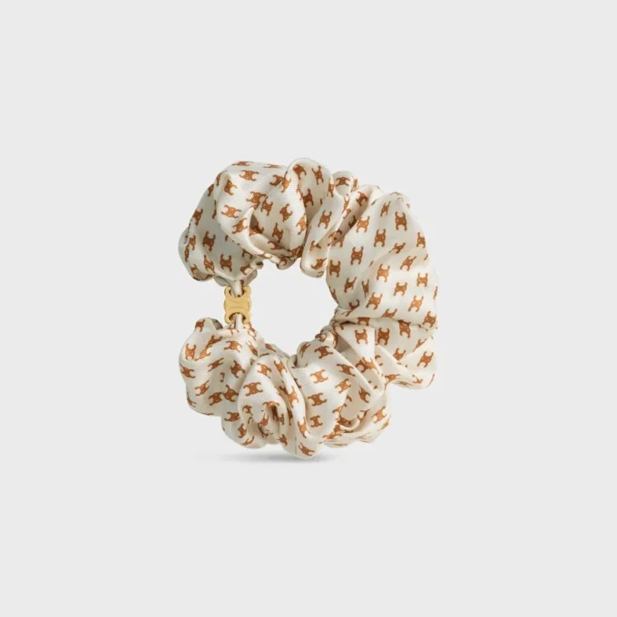 Altın Kaplamalı İpek ve Pirinçten CELINE Mini Triomphe Scrunchy Altın Kaplamalı İpek ve Pirinçten CELINE Mini Triomphe Scrunchy