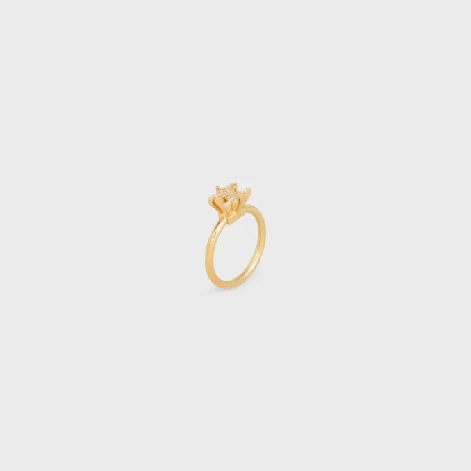 Altın Kaplamalı Strass ve Pirinçten Üretilmiş Triomphe Solitaire Sparkle Yüzük Altın Kaplamalı Strass ve Pirinçten Üretilmiş Triomphe Solitaire Sparkle Yüzük