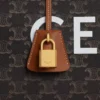 CELINE Baskılı Triomphe Canvas Büyük Seyahat Çantası CELINE Baskılı Triomphe Canvas Büyük Seyahat Çantası
