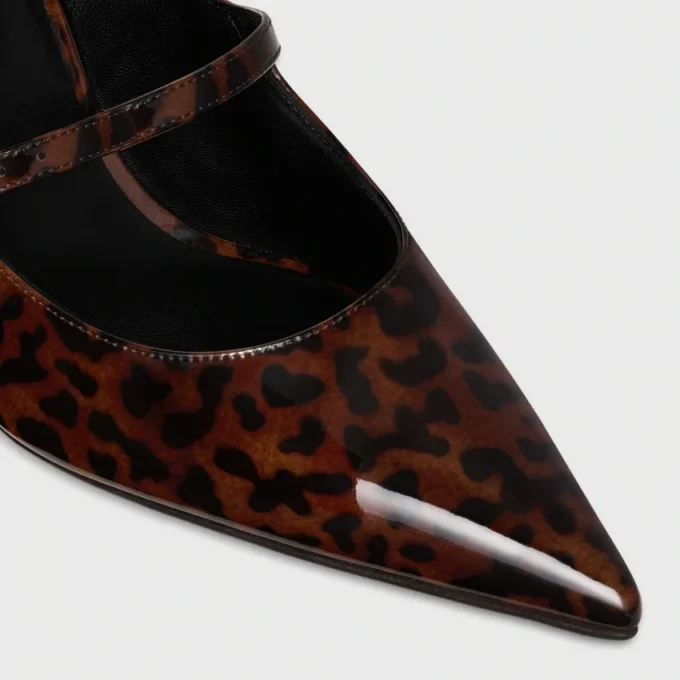 CELINE Judy, Baskılı Leopar Desenli Patent Dana Derisi Strappy Pump CELINE Judy, Baskılı Leopar Desenli Patent Dana Derisi Strappy Pump