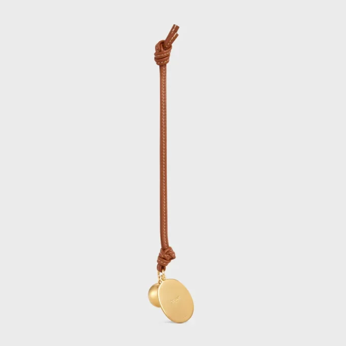 CELINE Madalyon Charm, Pürüzsüz Kuzu Derisi ve Metal
