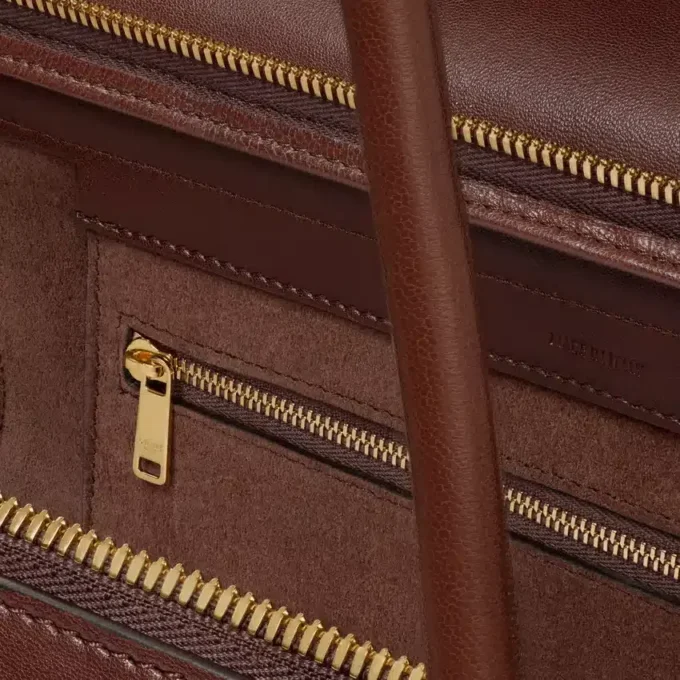 Esnek Parlak Kuzu Derisinden Büyük Luggage Esnek Parlak Kuzu Derisinden Büyük Luggage