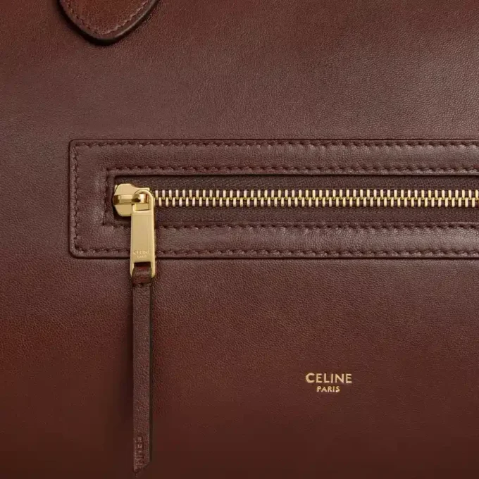 Esnek Parlak Kuzu Derisinden Büyük Luggage Esnek Parlak Kuzu Derisinden Büyük Luggage