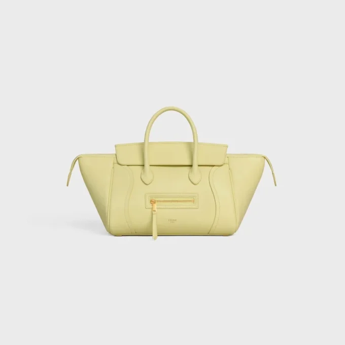 Esnek ve Parlak Kuzu Derisinden Küçük Luggage Esnek ve Parlak Kuzu Derisinden Küçük Luggage