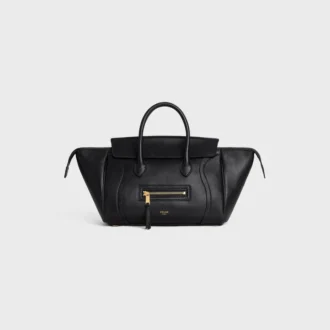 Esnek ve Parlak Kuzu Derisinden Küçük Luggage