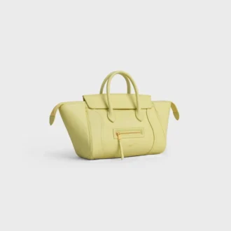 Esnek ve Parlak Kuzu Derisinden Küçük Luggage
