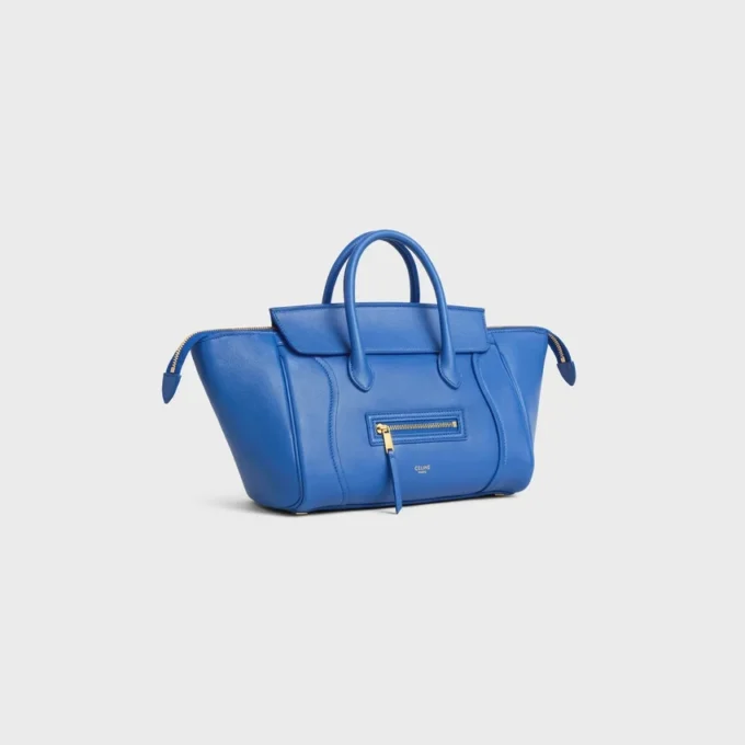 Esnek ve Parlak Kuzu Derisinden Küçük Luggage Esnek ve Parlak Kuzu Derisinden Küçük Luggage