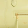 Esnek ve Parlak Kuzu Derisinden Küçük Luggage Esnek ve Parlak Kuzu Derisinden Küçük Luggage
