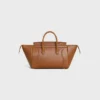 Esnek ve Parlak Kuzu Derisinden Küçük Luggage Esnek ve Parlak Kuzu Derisinden Küçük Luggage