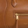 Esnek ve Parlak Kuzu Derisinden Küçük Luggage Esnek ve Parlak Kuzu Derisinden Küçük Luggage