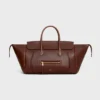 Esnek ve Parlak Kuzu Derisinden Luggage Esnek ve Parlak Kuzu Derisinden Luggage