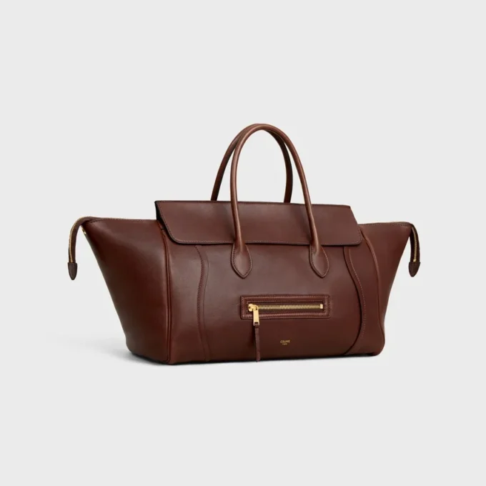 Esnek ve Parlak Kuzu Derisinden Luggage Esnek ve Parlak Kuzu Derisinden Luggage