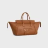 Esnek ve Parlak Kuzu Derisinden Luggage Esnek ve Parlak Kuzu Derisinden Luggage