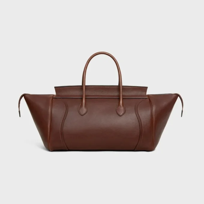Esnek ve Parlak Kuzu Derisinden Luggage Esnek ve Parlak Kuzu Derisinden Luggage
