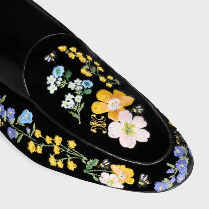 Çiçek İşlemeli Kadife Aura Loafer Çiçek İşlemeli Kadife Aura Loafer