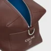 Pürüzsüz dana derisinden çapraz askılı çanta Pürüzsüz dana derisinden çapraz askılı çanta