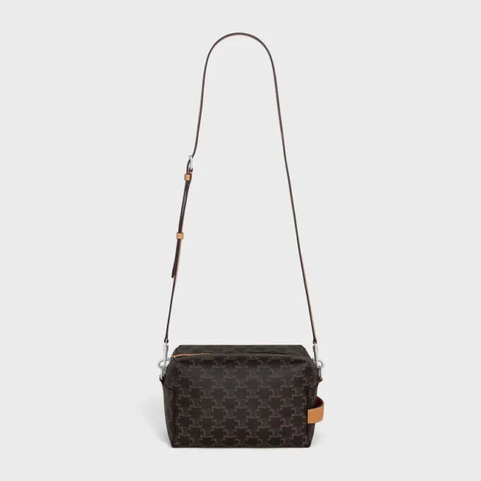 Triomphe Canvas ve Dana Derisi Crossbody Çanta Triomphe Canvas ve Dana Derisi Crossbody Çanta