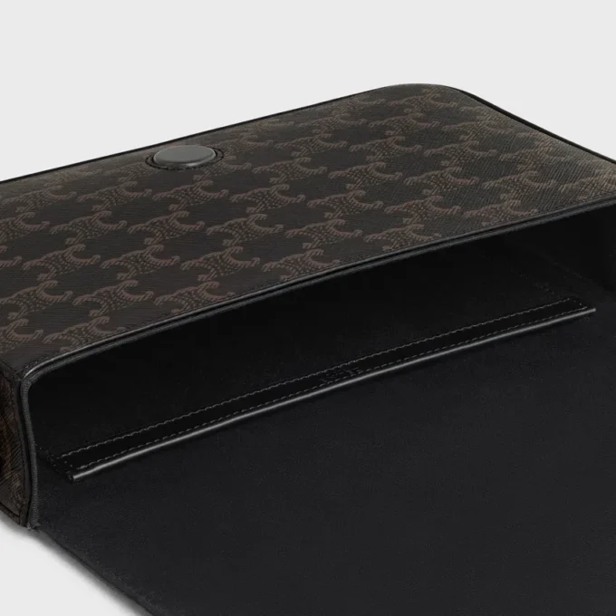 Triomphe Canvas ve Dana Derisi Flap Messenger Çanta Triomphe Canvas ve Dana Derisi Flap Messenger Çanta